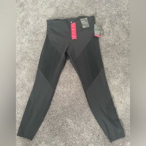 Gapfit Motto yoga pants
